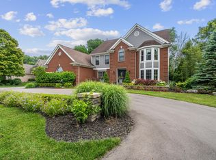 16124 Maplewood Ct, Northville, MI 48168