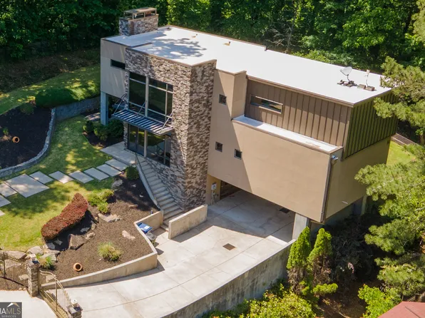 643 Larchmont Cir NW, Atlanta, GA 30318