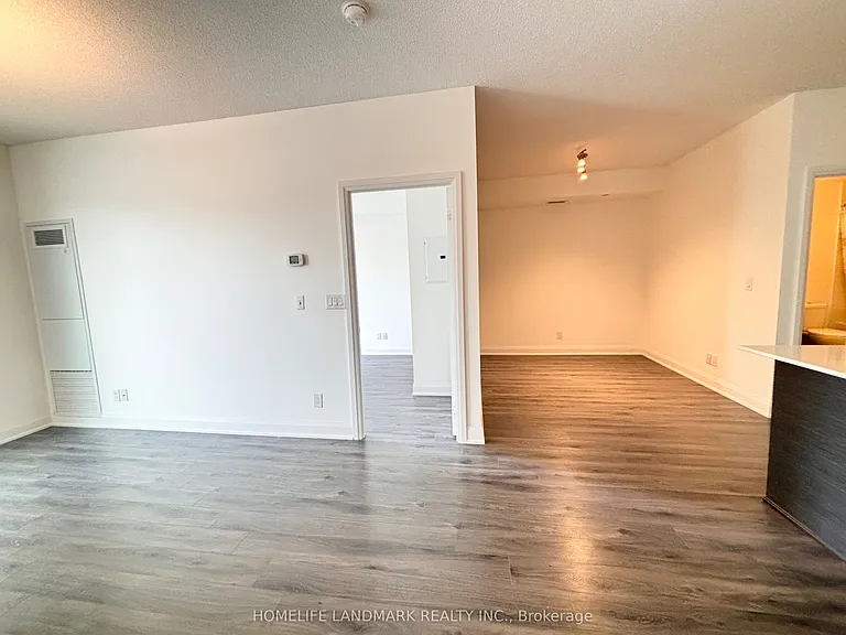 1 Uptown Dr #207 — Photo 19