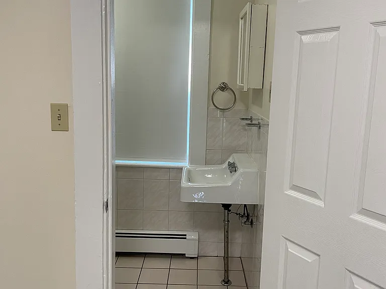 203 Ash St #1 — Photo 10