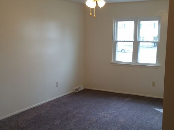 2nd image of 1209 Queens Ave