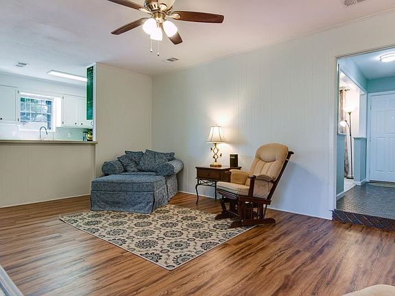 4th image of 35 Heatherwood Dr