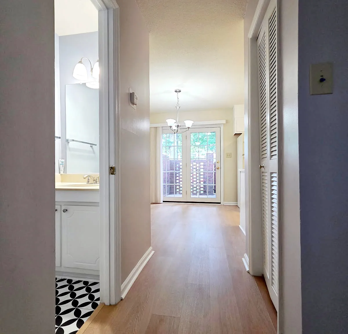 2 bed, 1.5 bath, 1120 sqft, $1,245 — Photo 4