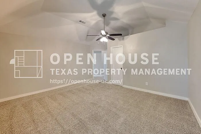 247 Stallion Dr — Photo 8