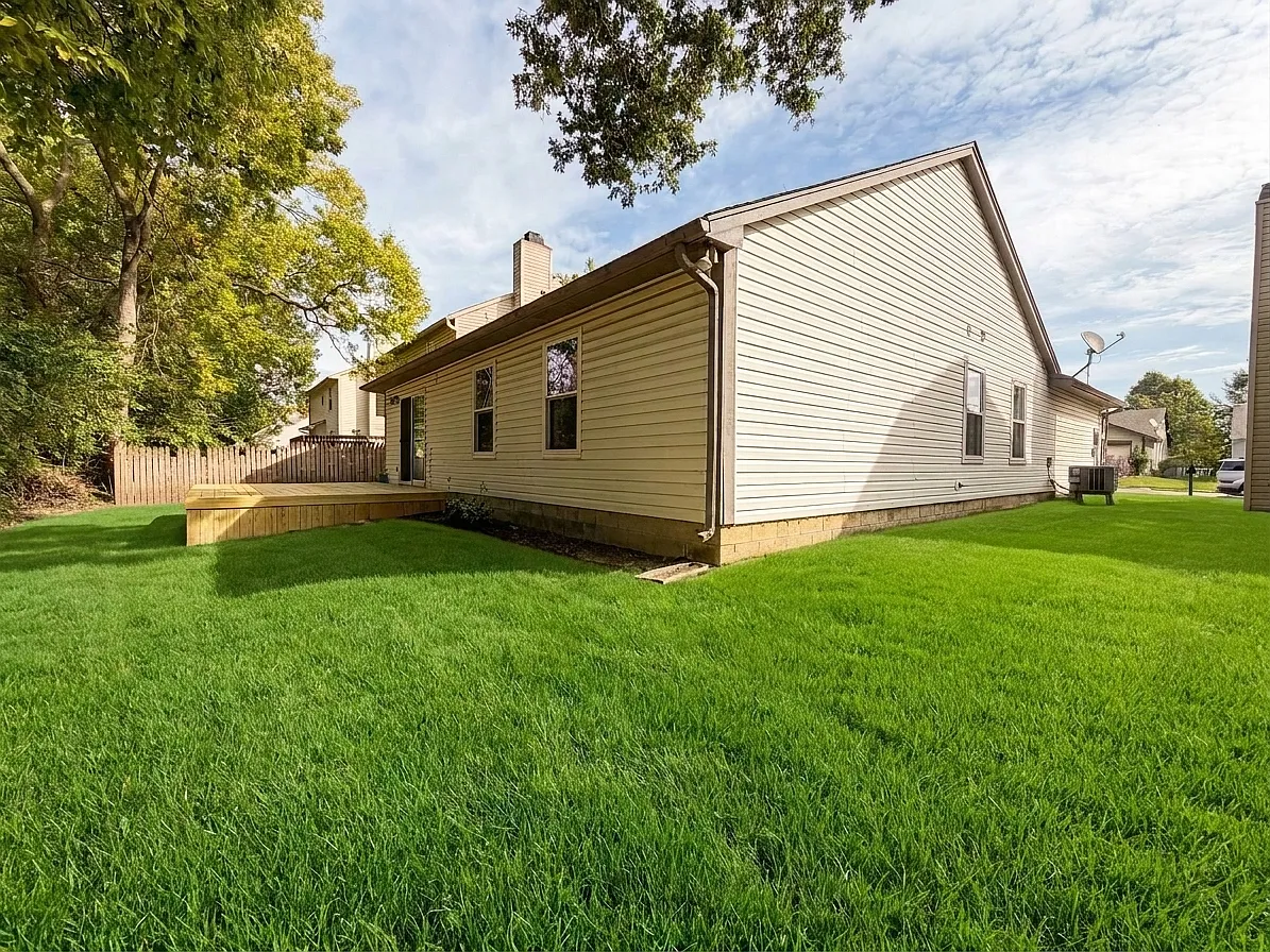 11266 Harrington Lane - 1 — Photo 4