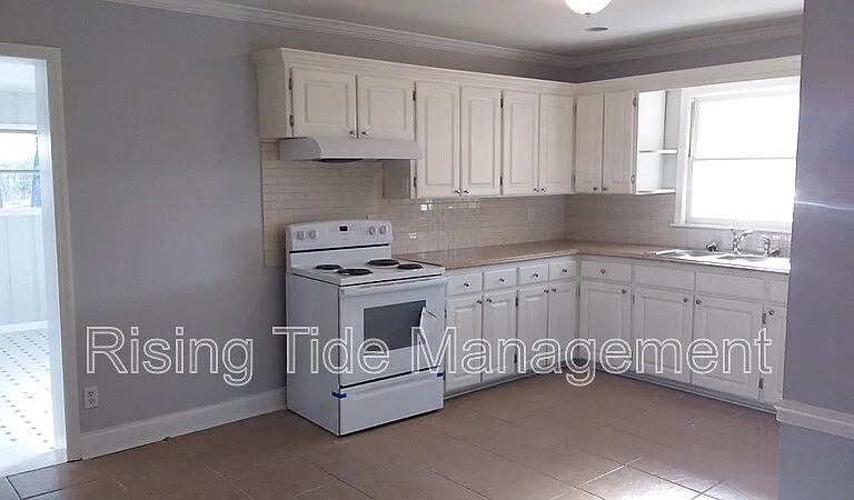 948 Hickory Dr — Photo 37