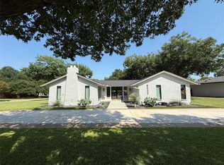 6522 Ridgeview Cir, Dallas, TX 75240