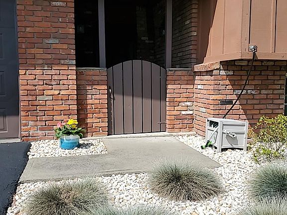5th image of 23 Ardon Dr