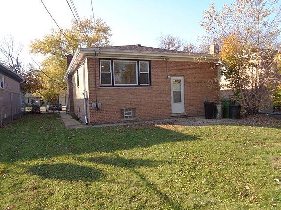2nd image of 14413 Blackstone Ave