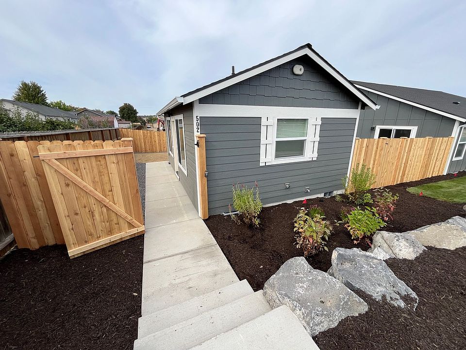 1st image of 502 NE 16th St