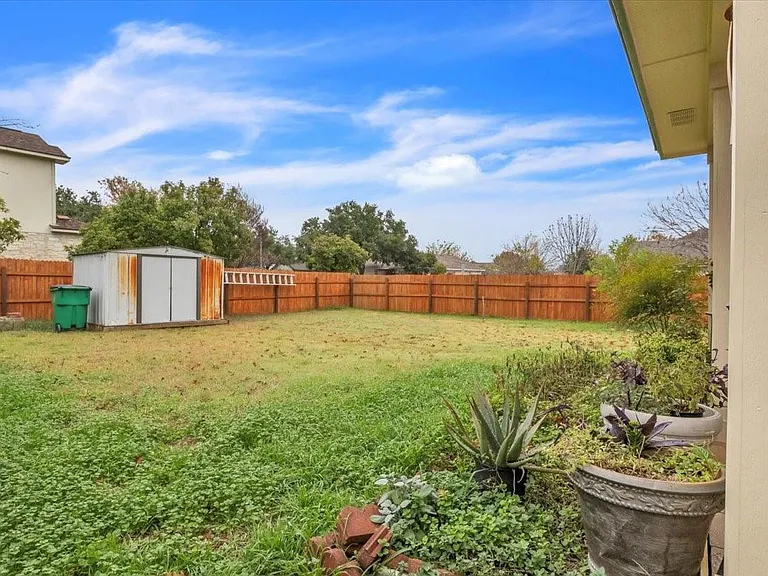 1700 W Pflugerville Pkwy — Photo 35