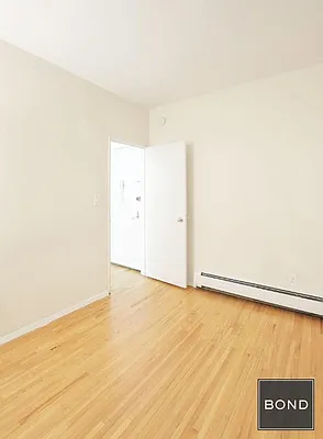 Rented by Bond New York | media 19