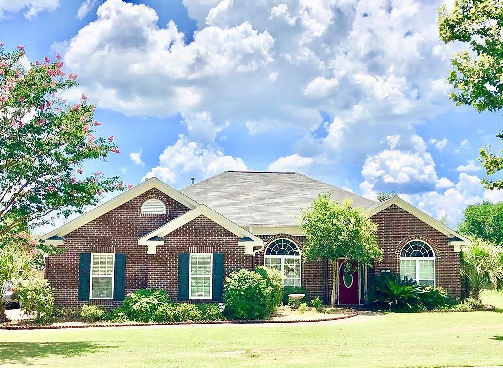 8041 Orchard Hill Dr photo 1