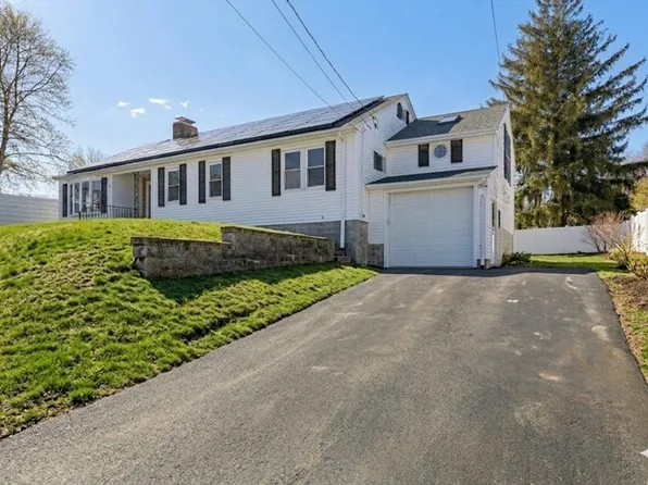 39 Bullard Ave, Worcester, MA 01605