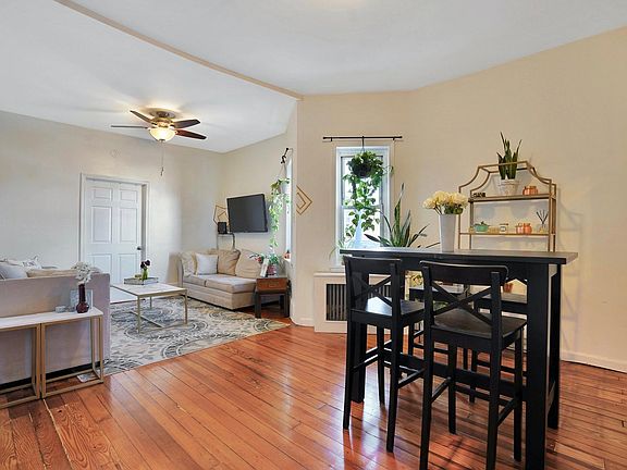 4th image of 829 Garden St APT 4