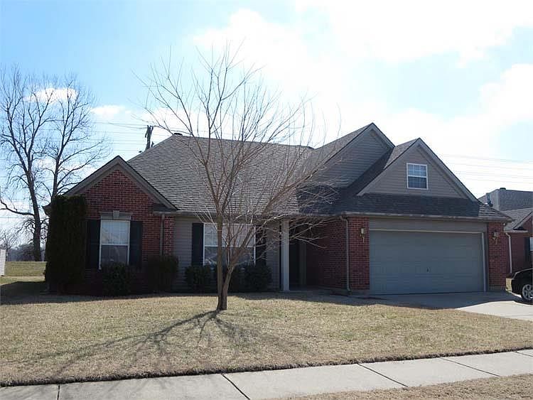 1st image of 4523 Bernheim Dr