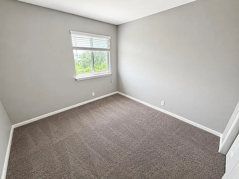 220 Adriana Ln — Photo 10