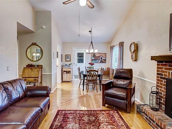 4th image of 616 Lafayette Blvd