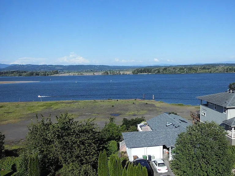 The view out your fabulous corner unit 1 bedroom!