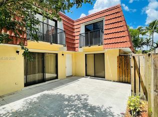 709 NW 98th Cir, Fort Lauderdale, FL 33324