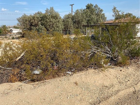 2nd image of 72840 Hatch Rd