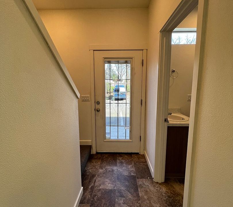 1st image of 9211 SE Holgate Blvd #9223