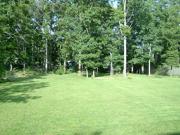 4th image of 128 Marshall Dr