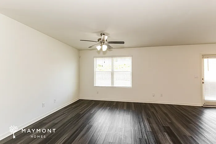 5685 Timber Leaf Loop — Photo 3