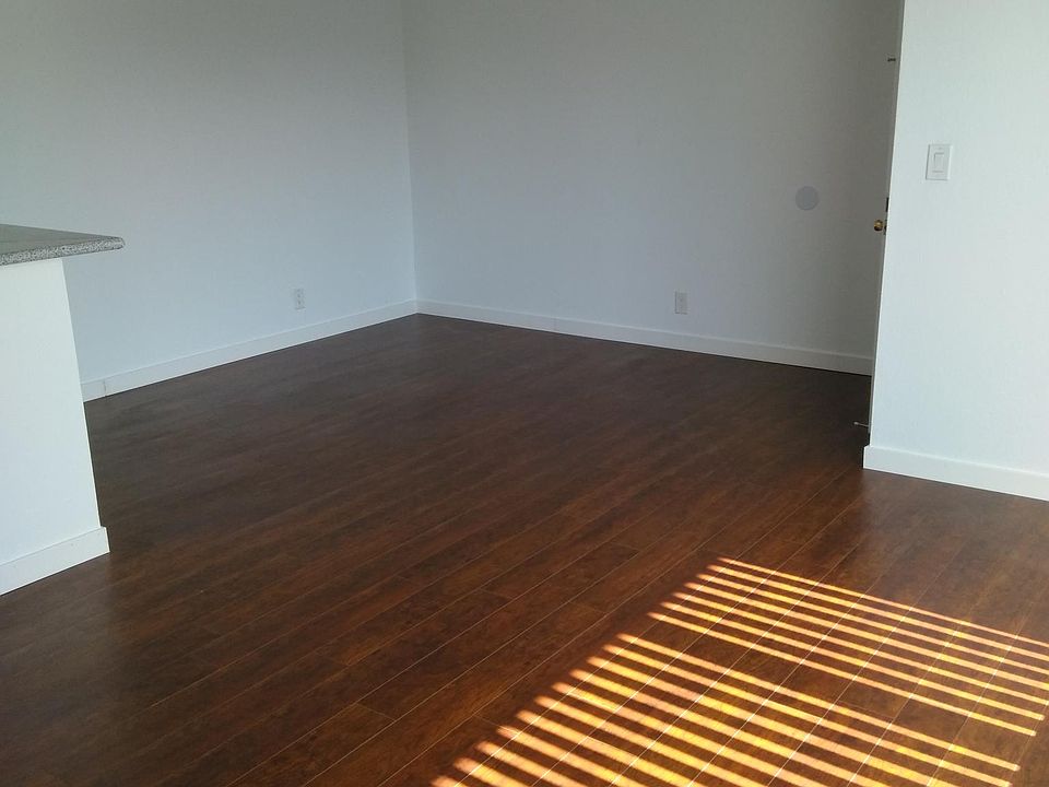 1st image of 14424 S Budlong Ave APT 31