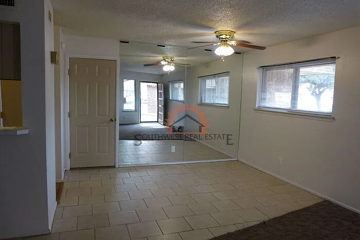 2 bed, 1.0 bath, $1,000 — Photo 4