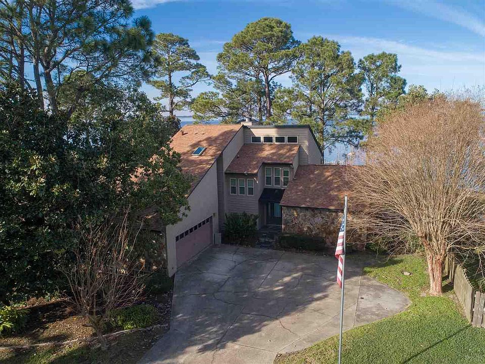 1st image of 3872 Paradise Bay Dr