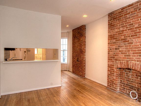 3rd image of 316 E 82nd St APT 5RE