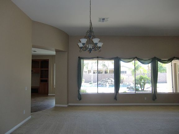 5th image of 841 W Macaw Dr