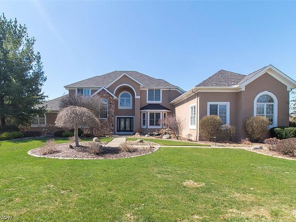 1st image of 4174 Fox Meadow Dr