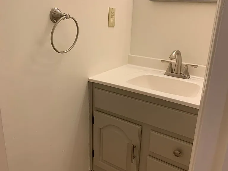 114 Southampton Ct #1 — Photo 26