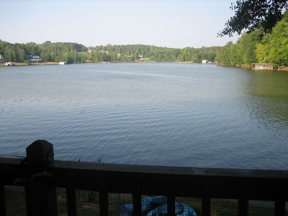 2nd image of 427 Lyman Lake Rd