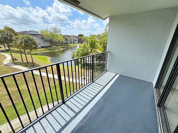 5th image of 9044 W Atlantic Blvd APT 334
