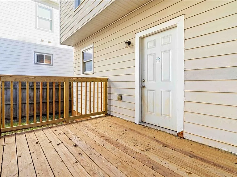 639 Ira St SW — Photo 22