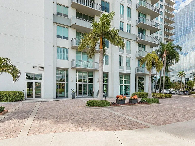 300 S Australian Ave #1605 — Photo 4