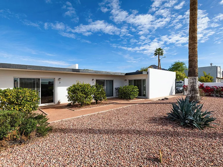 1714 E Ocotillo Rd — Photo 30
