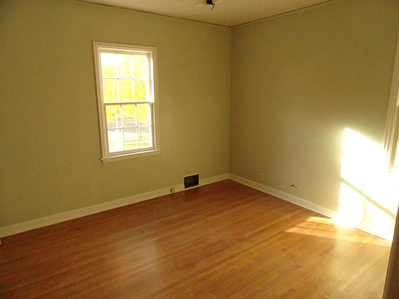 main floor bed #1 or 2