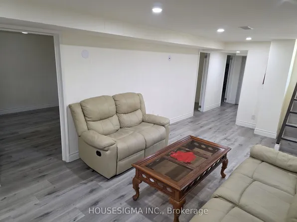 51 Axsmith Cres #Basement, Toronto, ON M2J 3K2