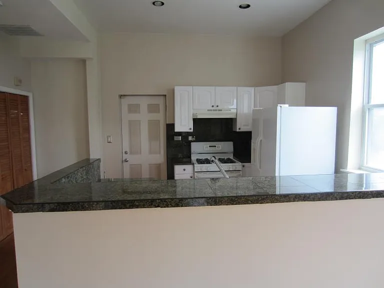 4321 S Ellis Ave #2 — Photo 8