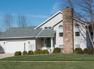 401 N Ash Dr, Mahomet, IL 61853