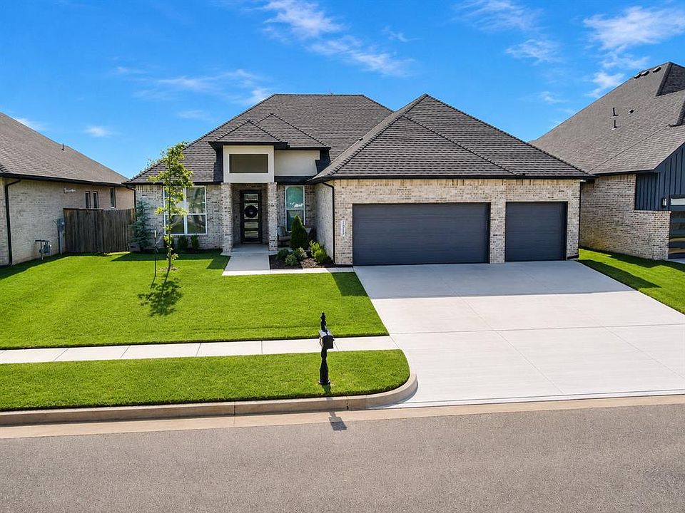 1st image of 15717 Capri Ln
