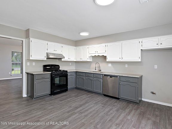 4th image of 7219 Benji Ave