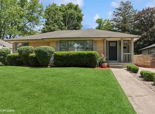 147 S Prospect St, Wheaton, IL 60187