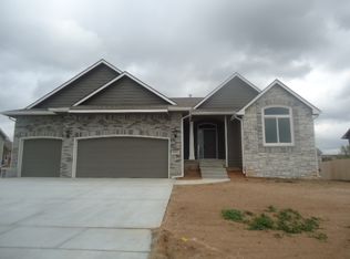 14806 W Valley Hi Cir, Wichita, KS 67235