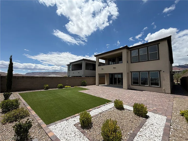 400 Red Feather Peak Ct — Photo 42