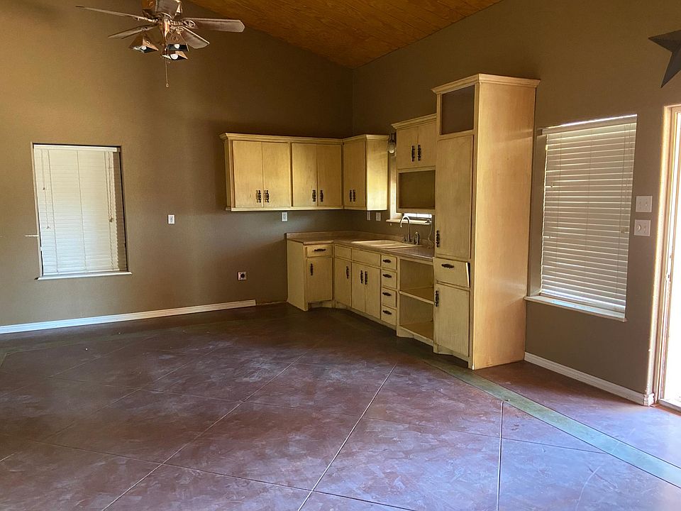 1st image of 2806 W County Road 114
